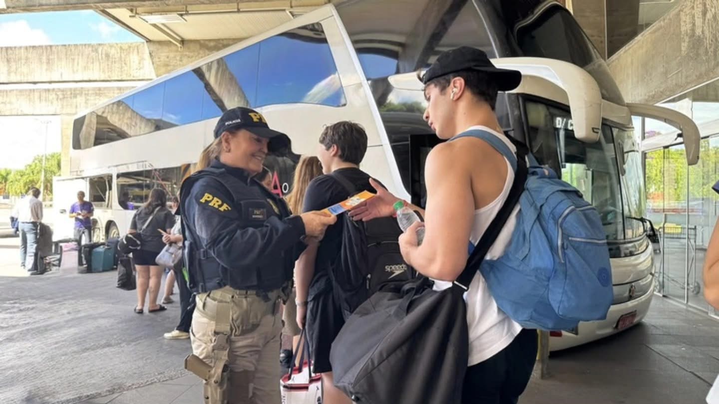 PRF inicia Operação Corpus Christi 2026 nas rodovias federais do Paraná 