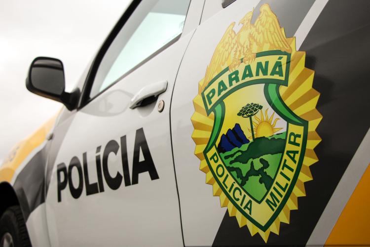 Polícia prende dois homens após furto de televisor em residência no bairro Industrial 
