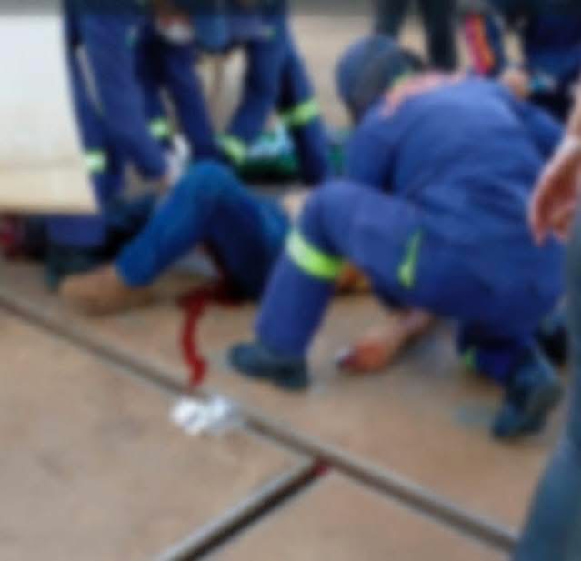 Homem é ferido com golpe de facão após cobrança de dívida em Pinhão  