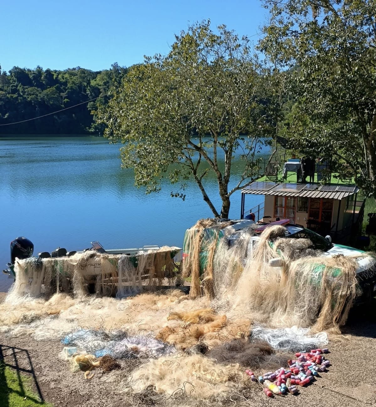 Polícia Ambiental intensifica fiscalização e apreende materiais de pesca predatória no Rio Iguaçu e Rio das Cobras 